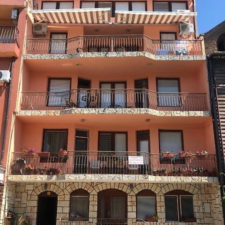 "Калоянови" Hotell Tsarevo Exteriör bild